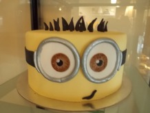 Minion-cake