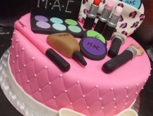 makeup-cake