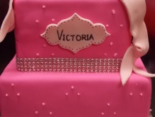 pink-bow-cake