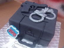 police-themed-cake