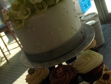 wedding-topper-cake