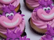 Cheshire-cat-cupcake-toppers