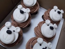 Da-polar-bears-cupcake-toppers
