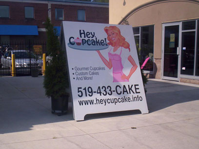 Hey, Cupcake Sign outside of bakery
